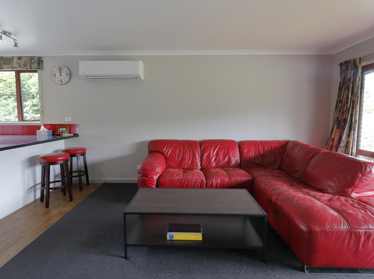 Mokonui Cottage - Te Anau Holiday Home Buitenkant foto