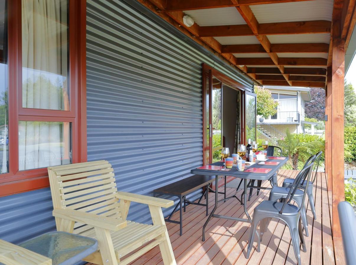 Mokonui Cottage - Te Anau Holiday Home Buitenkant foto