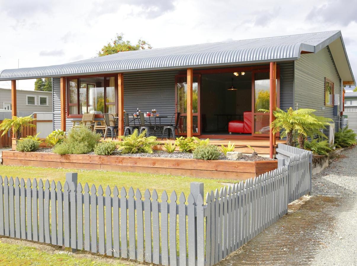 Mokonui Cottage - Te Anau Holiday Home Buitenkant foto